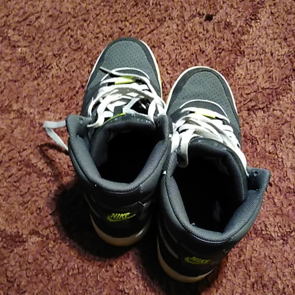 Nike shoes